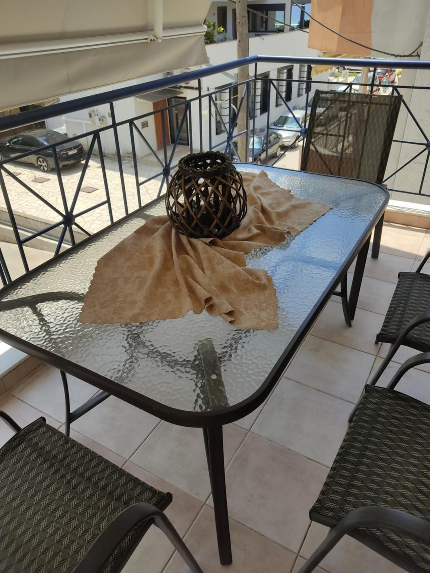 Light And Sea 1 Apartment Ofrinion Bagian luar foto