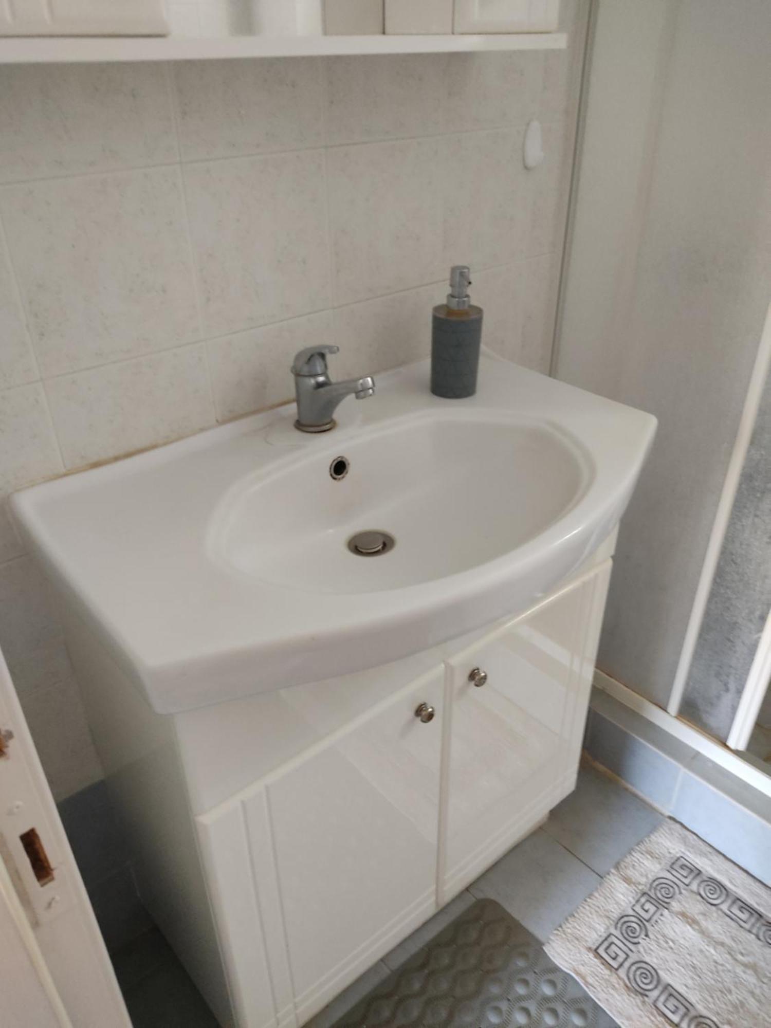 Light And Sea 1 Apartment Ofrinion Bagian luar foto